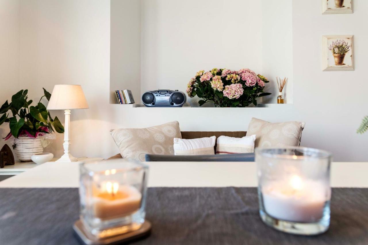 Tosca'S House Apartment Палая Екстериор снимка